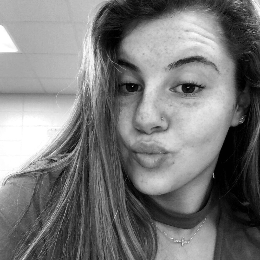 Meet your Posher, Mollie